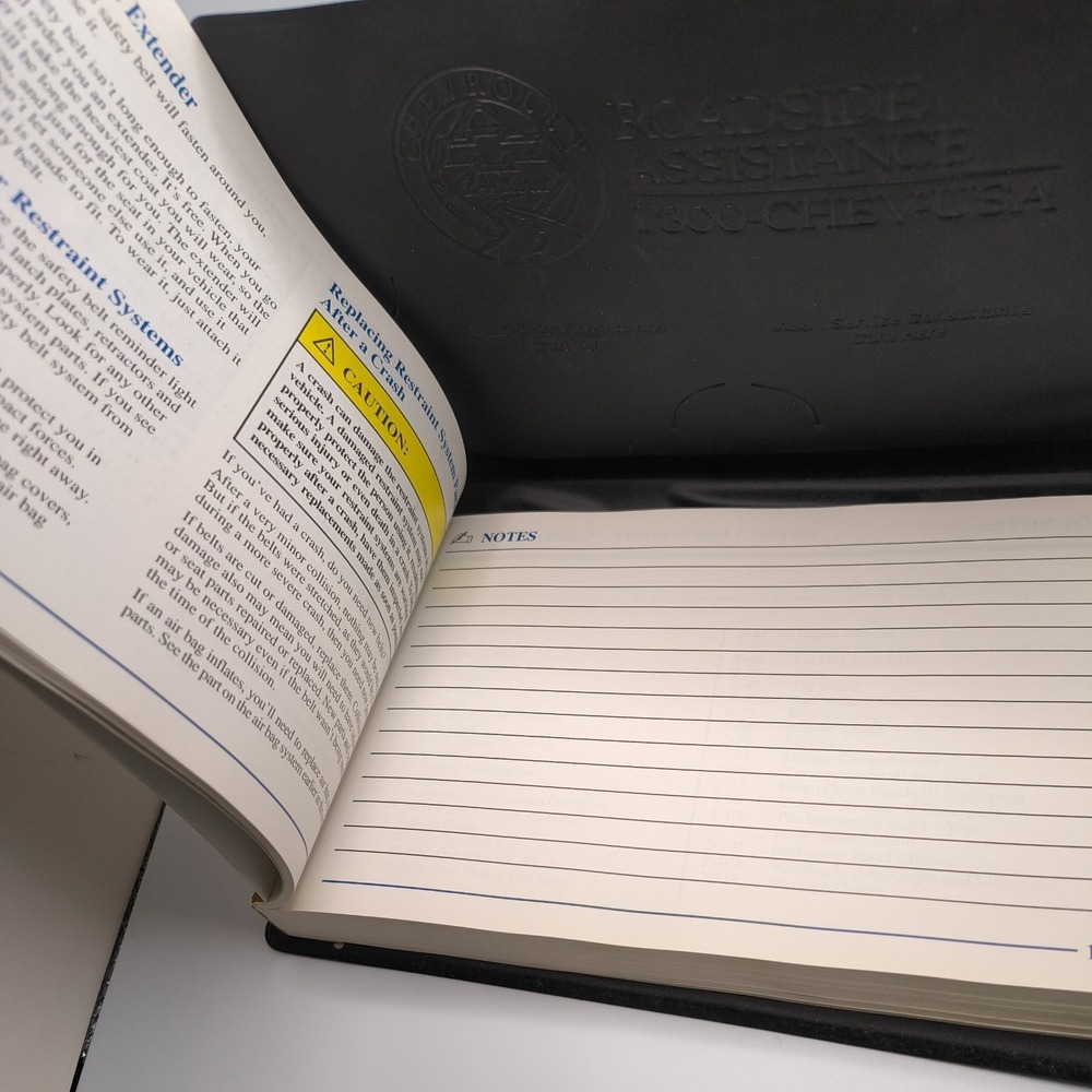 2002 Chevrolet Avalanche Original Owner Owner's User Manual Complete Case - Picture 8 of 10